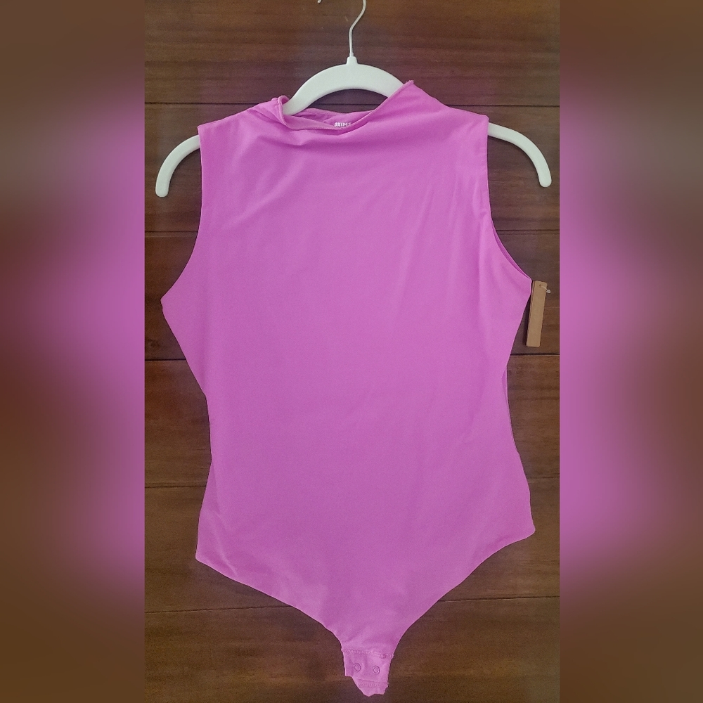 SKIMS Fits Everybody bodysuit Neon Orchid size Large NWT
